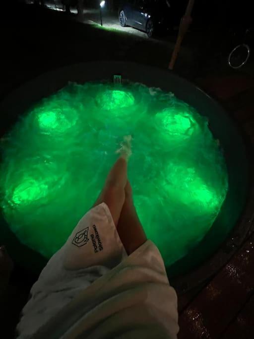 Polana Slowikowa 5 Star- Domek W Gorach Z Jacuzzi, Sauna,Basen,Ogrod Z Lasem, Kominek I Narty Stroza  Bagian luar foto